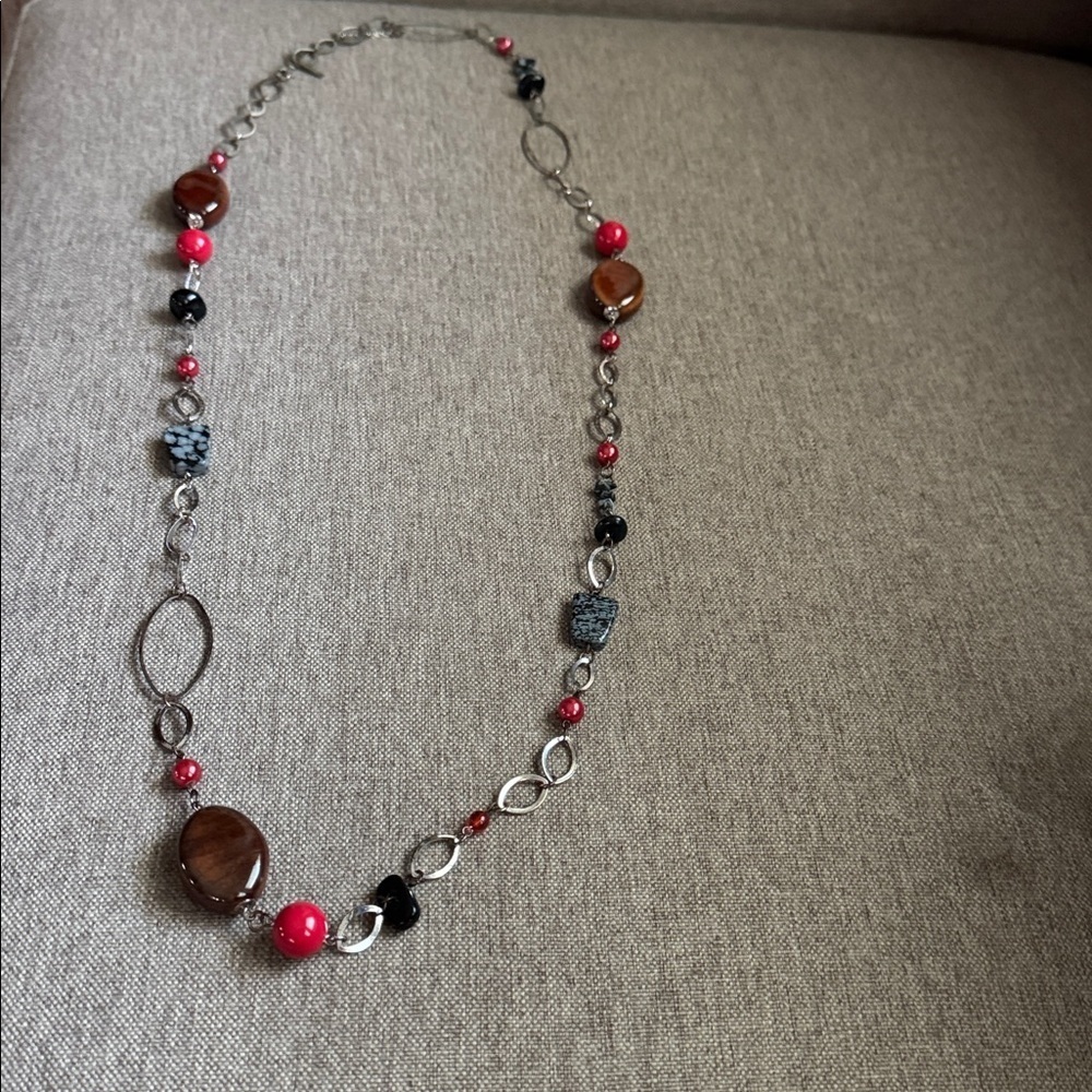 Elegant Multi-Color Beaded Necklace 18"